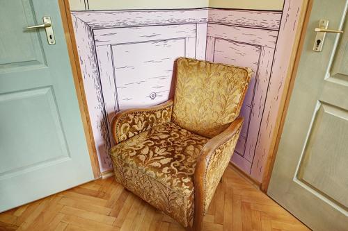 Lavender Circus Hostel Doubles & Ensuites - image 5