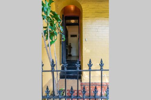 Parkview, Newtown, Sydney in Camperdown