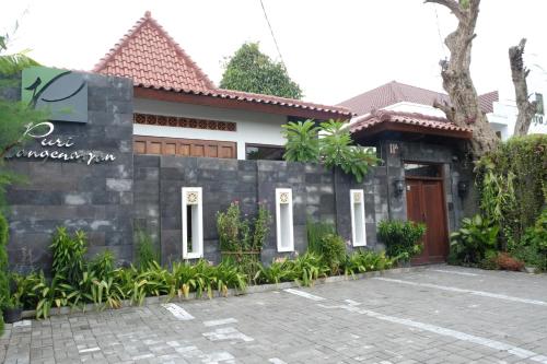 Puri Langenarjan Guesthouse 