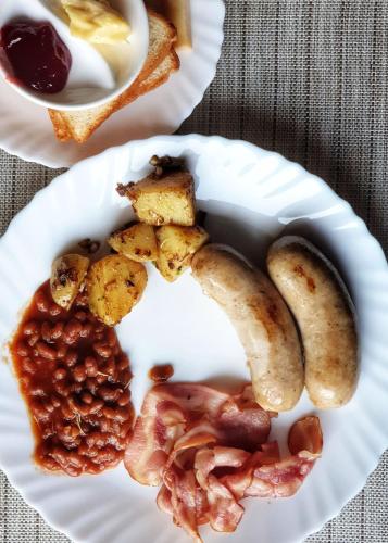 Hotel The White Lotus View Pvt Ltd in Siddharthanagar