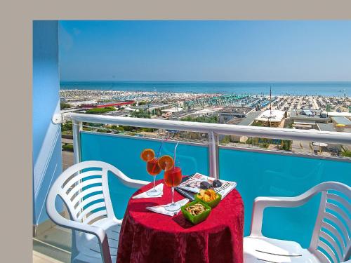 Double or Twin Room with Sea View