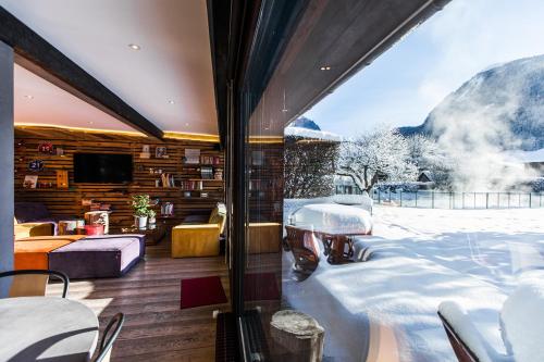 bar/salon, Hotel La Bergerie in Morzine