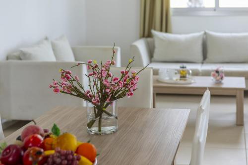 Faros BeachFront Villa - image 10