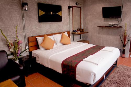 White Jail at Koh Tao Hostel near Jansom Öböl