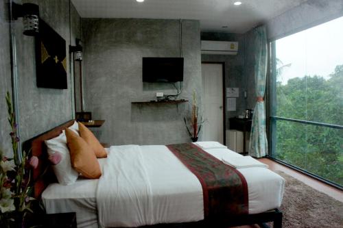 White Jail at Koh Tao Hostel