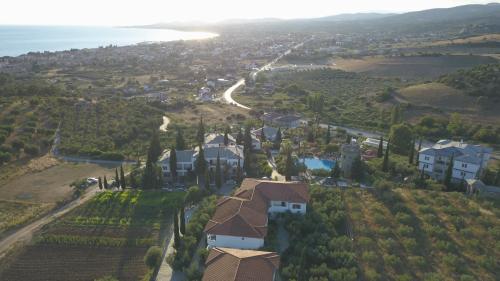 Geranion Village - image 4