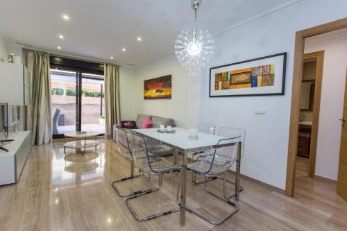 Apartment with HEATED POOL - image 6