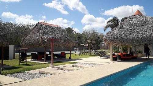 Atpūtas iespējas, Coronado Beach Paradise in Nueva Gorgona