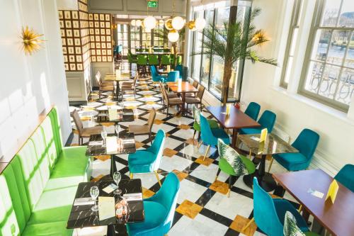 Bedford Swan Hotel - image 9