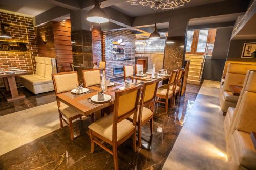 Restaurant, Hotel Paramos Inn in Jayanagar