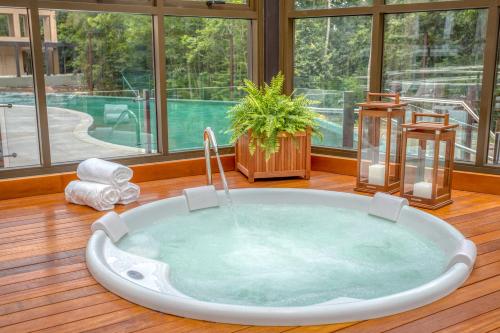 Bañera de hidromasaje, Wyndham Gramado Termas Resort & Spa in Gramado