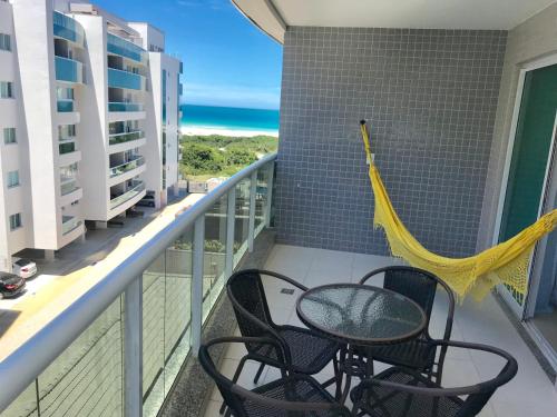 Apartamento aconchegante vista mar e piscina em cond de Arraial do Cabo