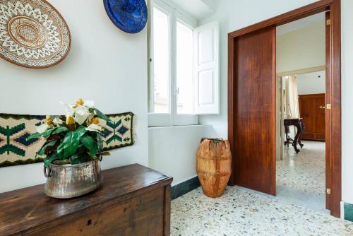 Casa De Luca - appartamento con 3 camere 2 bagni e cucina in centro a Ceraso - fino ad 8 persone