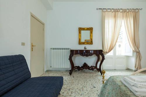 Casa De Luca - appartamento con 3 camere 2 bagni e cucina in centro a Ceraso - fino ad 8 persone