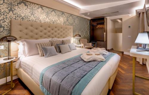 BW Premier Collection CHC Continental - image 9