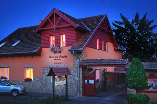 Vista exterior, Green Park Villa in Eger