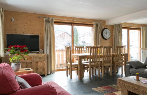 Chalet Marmotte M2 apartment for 8 in Morzine