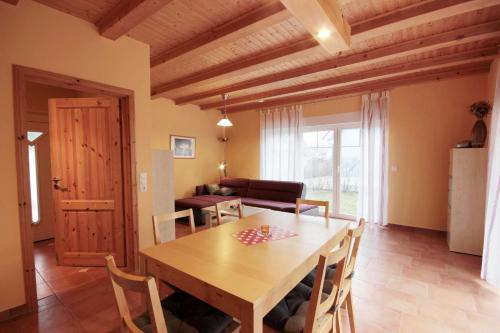 Two-Bedroom Apartment 58RB2 image 10