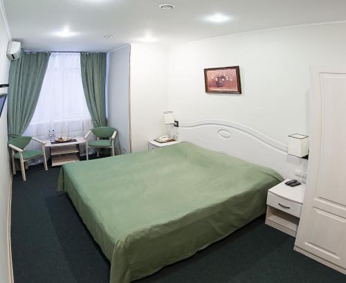 Forest Inn - image 4