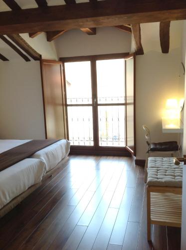 Apartamentos Turísticos Rincones del Vino - image 10