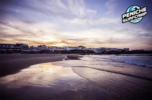 Peniche Surfcamp Hostel - image 3