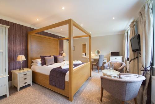 1 queen bed