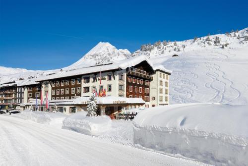 Sporthotel Lorünser, Pension in Zürs am Arlberg