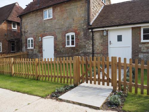 Old Stables - Pulborough