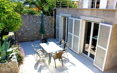  Apartment in Cavtat with Seaview, Terrace, Air condition, WIFI (3612-2), Pension in Cavtat
