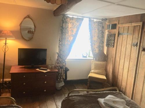The Three Tuns Room Type - Twin Room - Non Pet Friendly