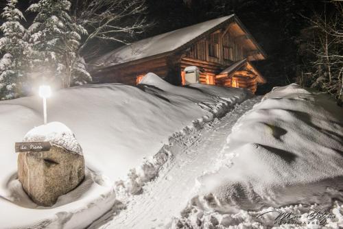 Four-Bedroom Chalet (12 people)