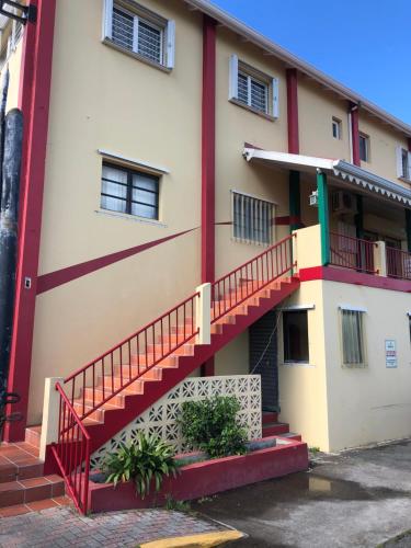 Carl's Unique Inn & Conference Facilities in Cole Bay