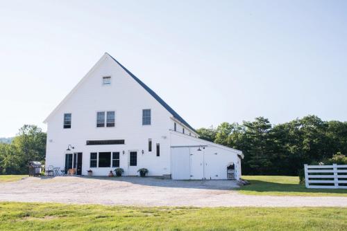 Bear Mountain Inn In Me