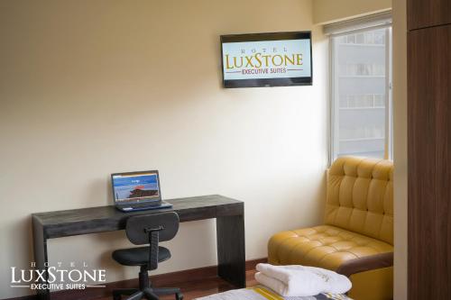 Luxstone Executive & Suites in La Paz