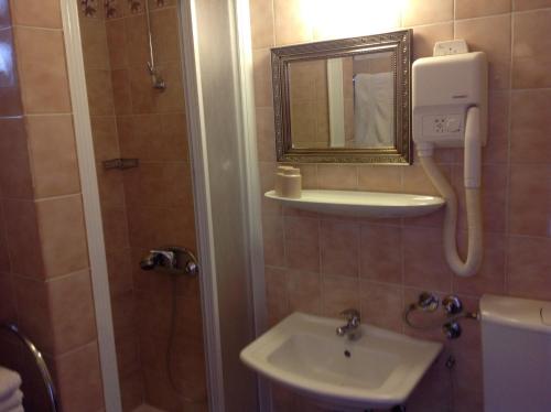 One-Bedroom Apartment in Selce IX
