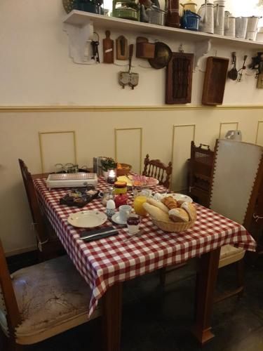  Koperen keteltje in Nieuwstadt