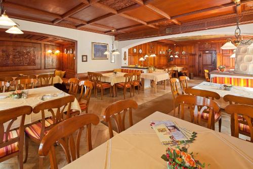 餐廳, Hotel Gasthof Post in 內塞爾旺