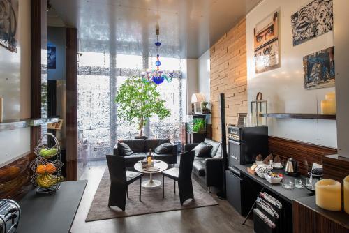 حانة/استراحة, Hotel de Paris in 1e arrondissement