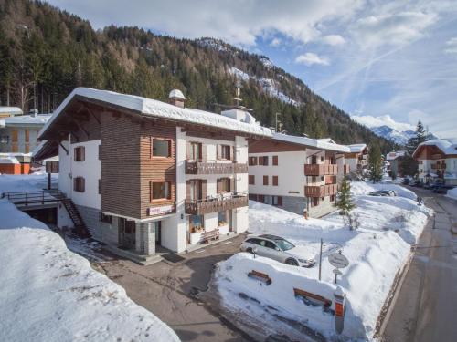 Garni BUCANEVE Bed & Breakfast Madonna di Campiglio