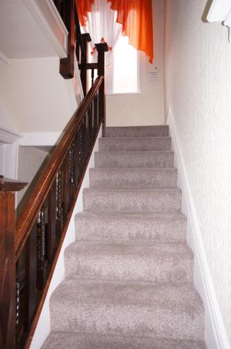 San Remo Apartments - image 2