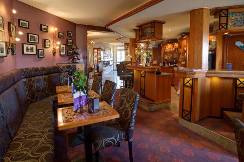 Bar/ Salón, NordWest-Hotel Amsterdam in Bad Zwischenahn