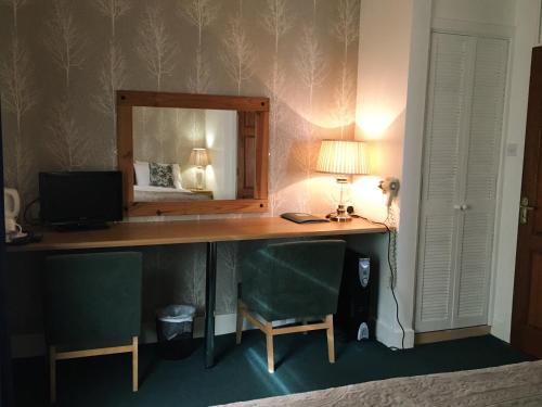 Abbeyvilla Guesthouse Room Only in อเดร์