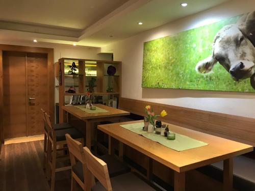 Étterem, Rettensteinerhof Wirtshaus in Hollenstein / Ybbs