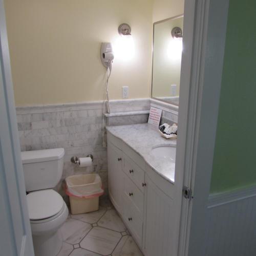 Two-Bedroom Apartment image 2