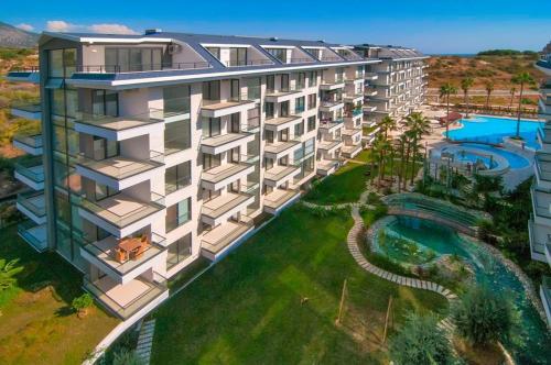  Aqua residence holiday apartment close to sea with a stunning view. in Alanya