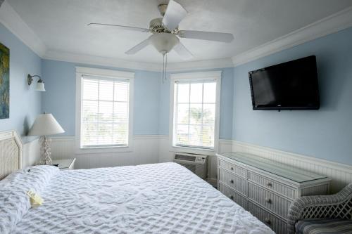 Two-Bedroom Apartment image 3