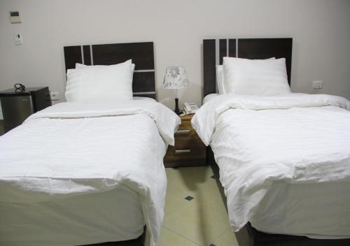 Shami Plaza Hotel - image 2