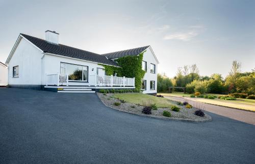 Entree, The Waterfront House Country Home in Oughterard