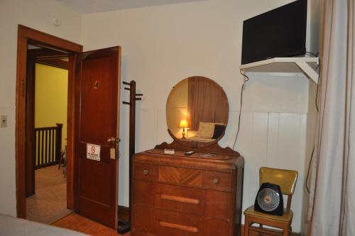 Lakewood Lodge & Restaurant - main image