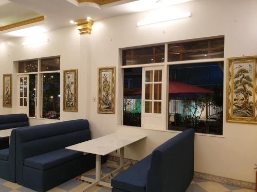 Amoura Hotel